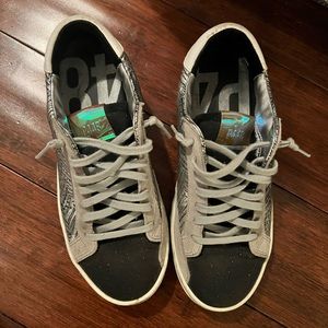 P448 sneakers size 37
